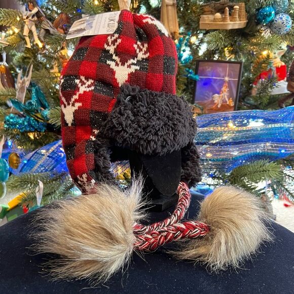 Mukluk Winter Hat - Picture 2 of 6